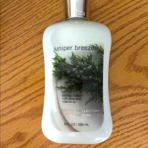 Bath & Body Works Signature Collection Juniper Breeze Body Lotion